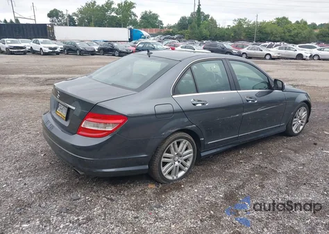 2009 Mercedes-Benz C 300 Luxury/Sport from USA, damaged, VIN WDDGF54X69F217067